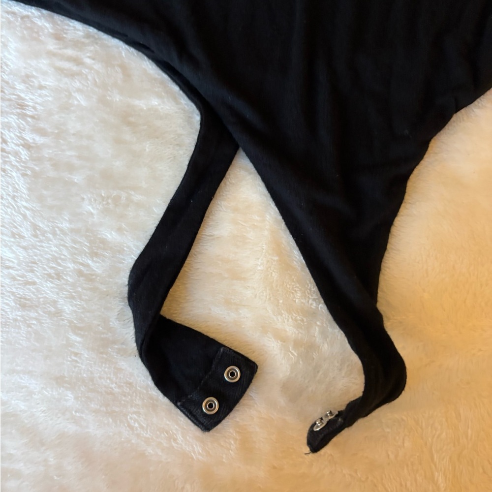 AFRM Black V-Neck Thong Bodysuit - Picture 4 of 5